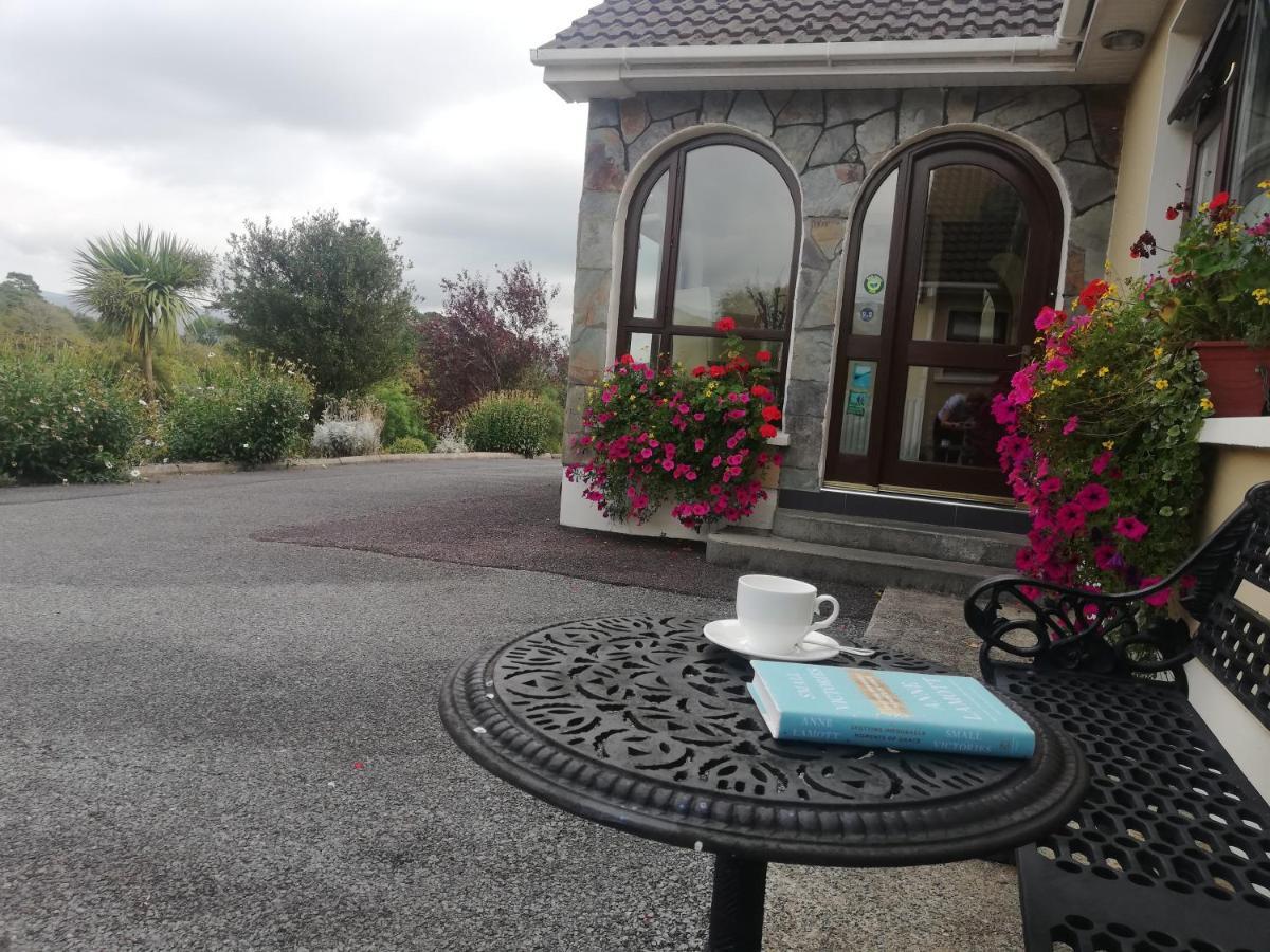O'Sheas Ceol Na Habhann B&B Kenmare Exterior foto