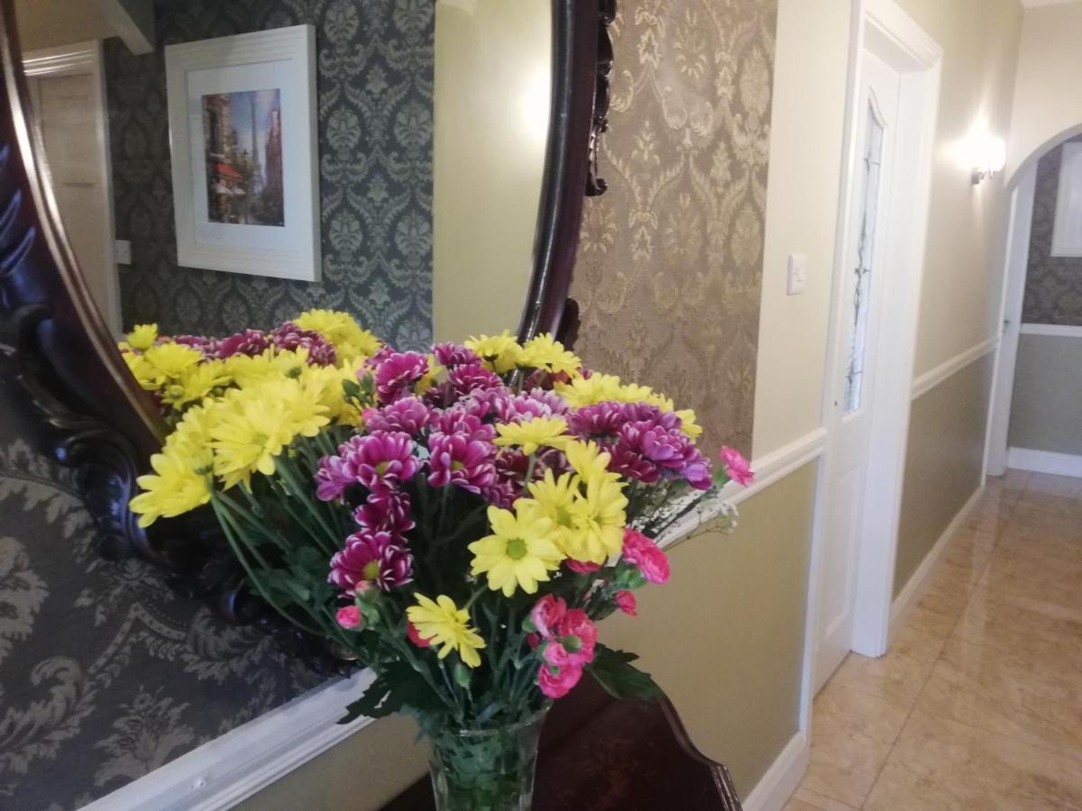 O'Sheas Ceol Na Habhann B&B Kenmare Exterior foto