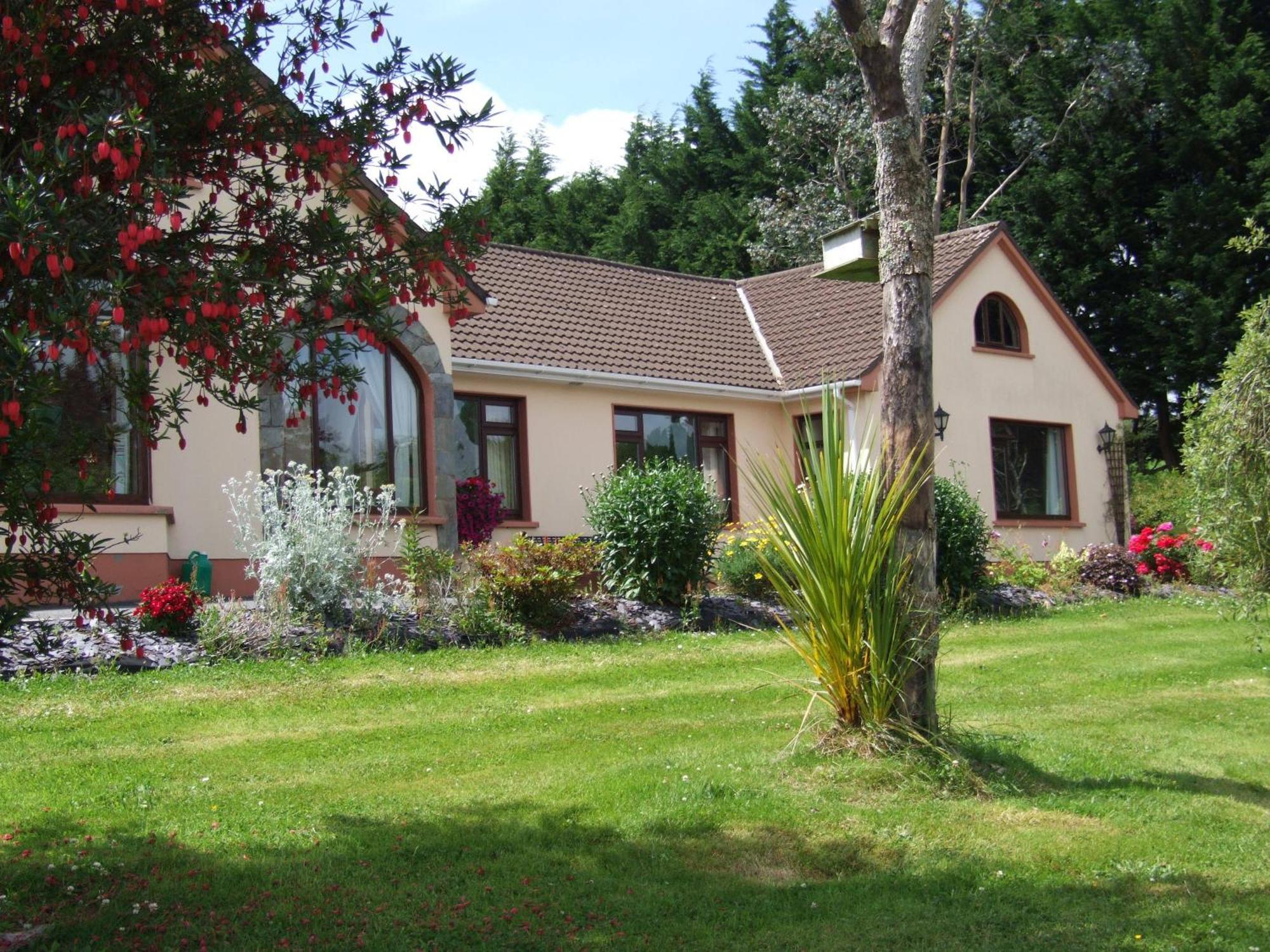 O'Sheas Ceol Na Habhann B&B Kenmare Exterior foto
